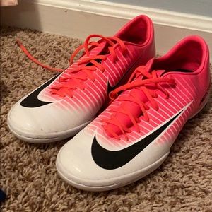 Pink Nike Mercurial indoor cleat